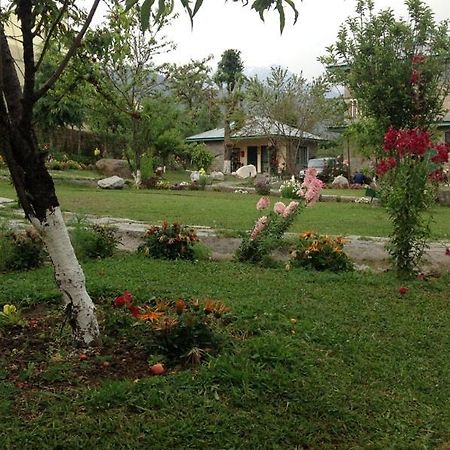 Nagri Resort Pālampur Extérieur photo